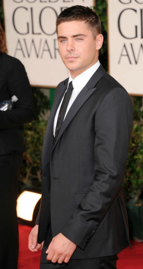 Looks I Love At The Golden Globes 2011 » Zac Efron Golden Globes 2011 3